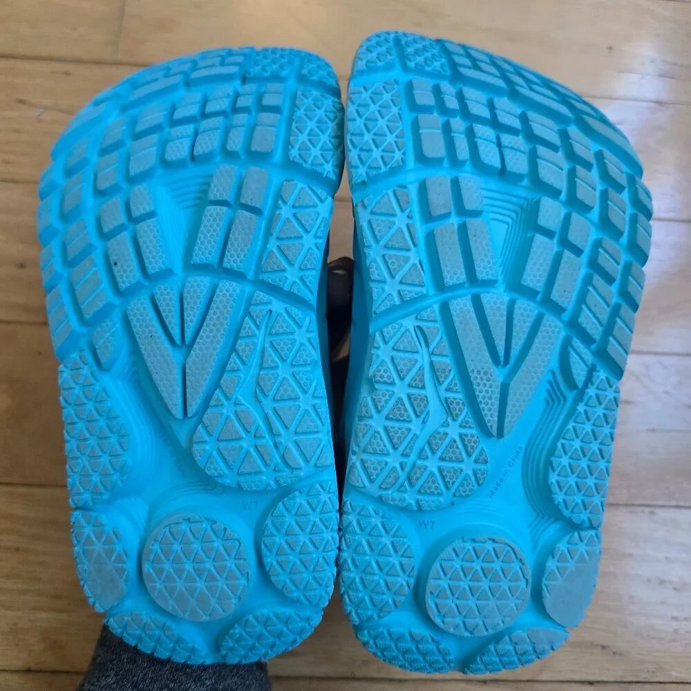 Hoka One One | Recovery pastel blue pink Sporty recovery slide sandals | KIDS 4